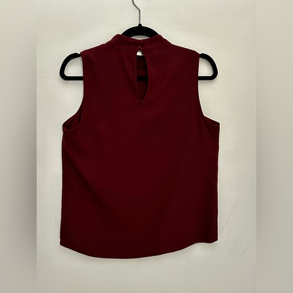 CONTEMPORAINE Sleeveless Burgundy Top SIZE SMALL - Picture 4 of 5